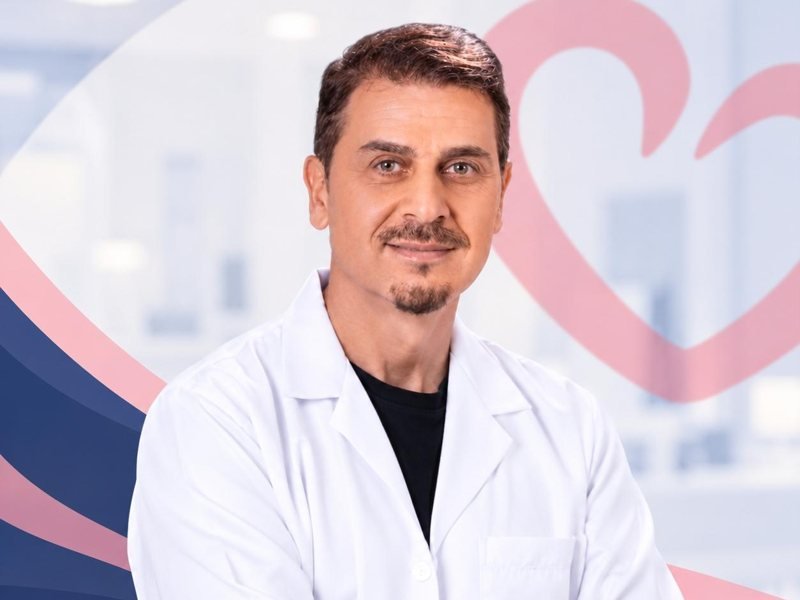 د. محمد سامر أحمد سواس، أخصائي تركيبات وتجميل أسنان